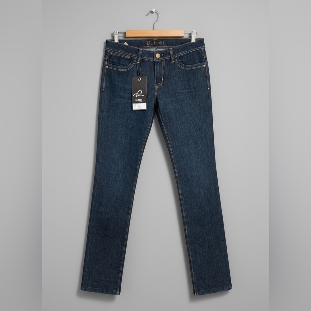 DL1961 LINSEY STRAIGHT JEANS IN DARK INDIGO NWT